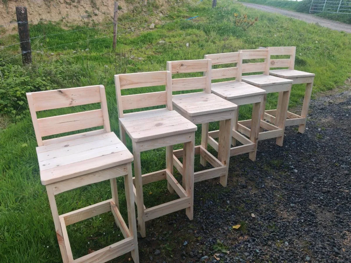 High stools - Image 2
