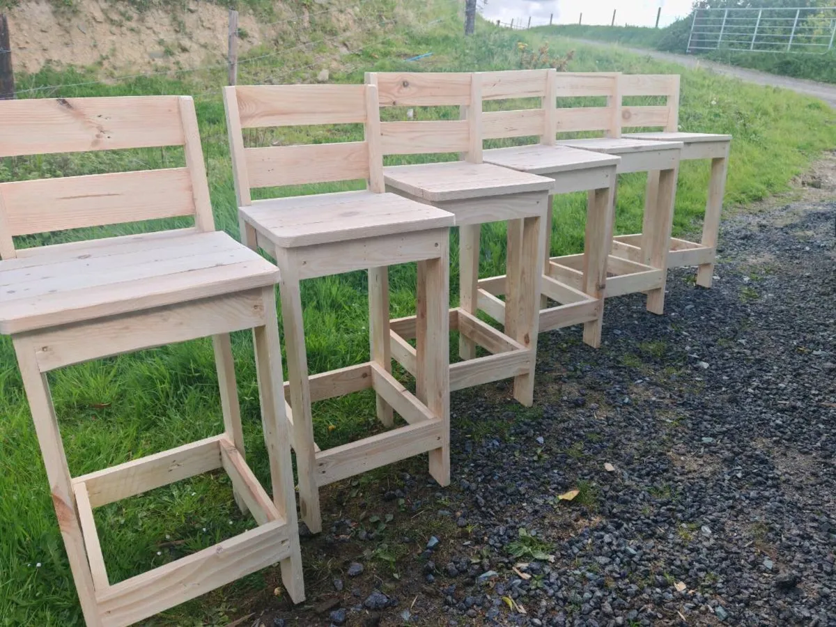 High stools - Image 3