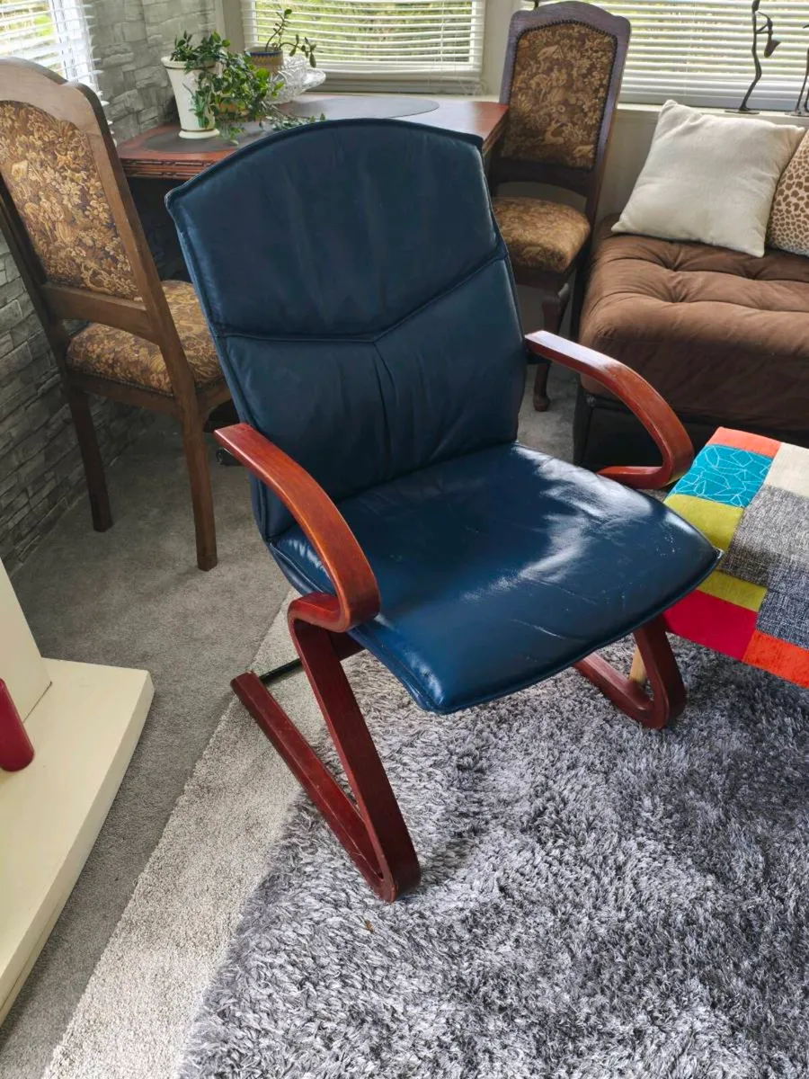 Beautiful lounger chair like new 60 euro - Image 3