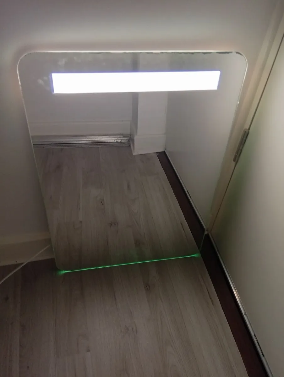 Modern Bathroom wall Led Mirror - Image 1
