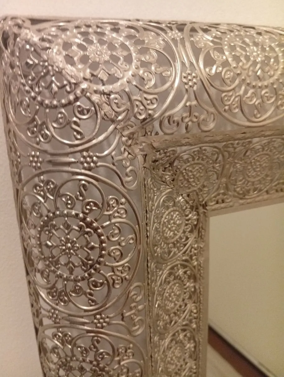 Moroccan Filigree Wall mirror - Image 4