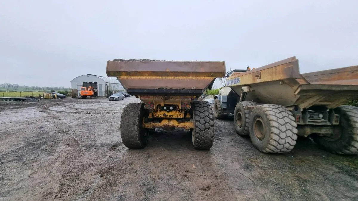 Bell b25d dumptruck - Image 4