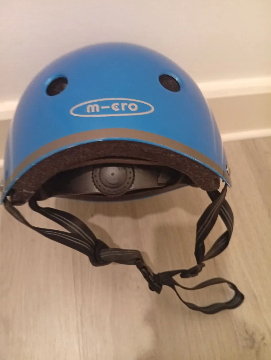 Quality Universal Helmet M-Size 2months old - Image 4
