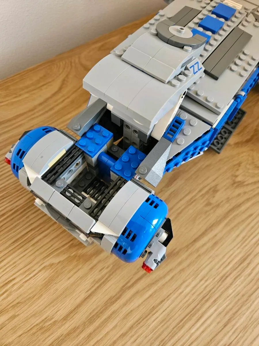 LEGO Star Wars Resistance I-T Transport 75293 - Image 3