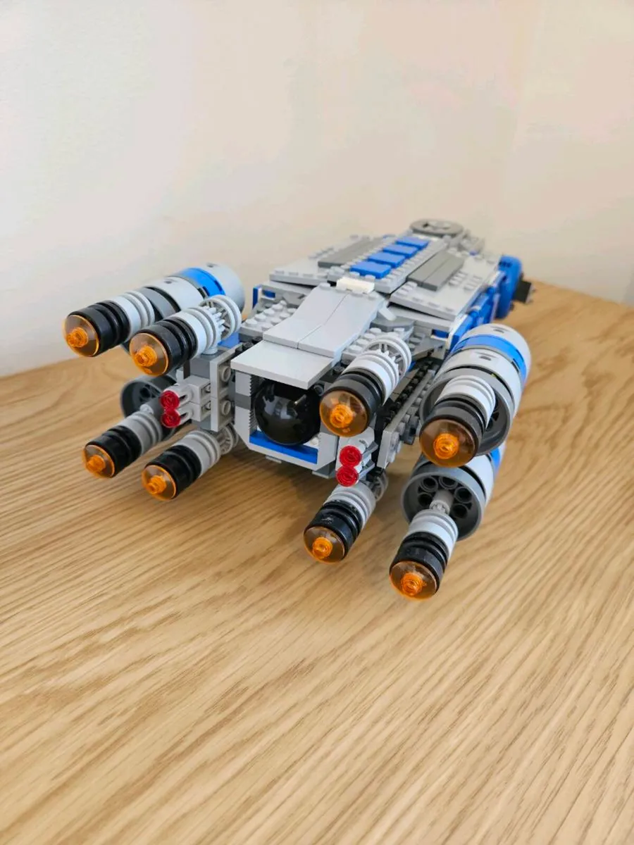LEGO Star Wars Resistance I-T Transport 75293 - Image 4