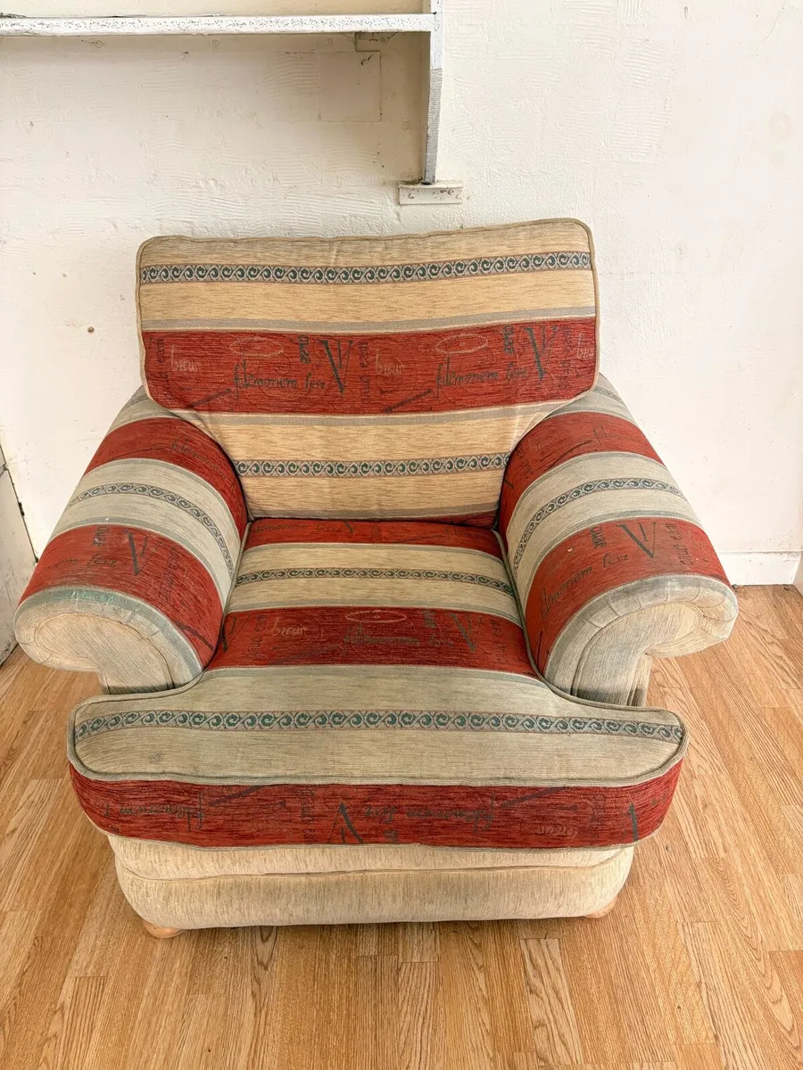 Furniture /1 seater Couch. - Image 1