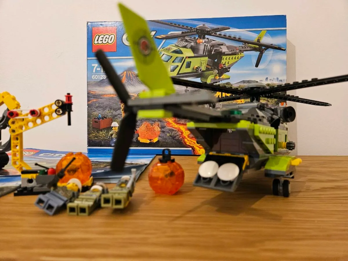 LEGO 60123 city volcano supply helicopter - Image 2