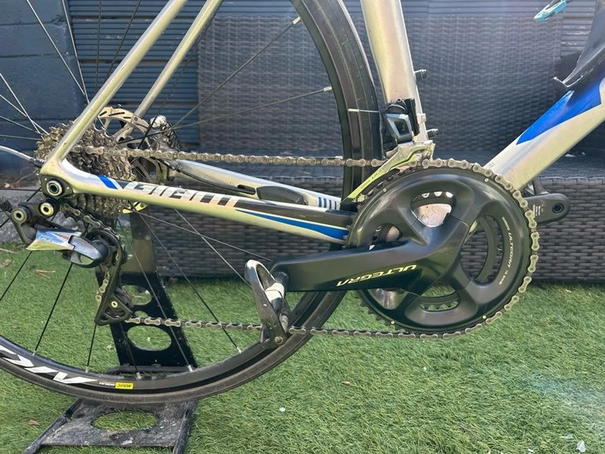 Giant Advanced TCR carbon bike - Image 3