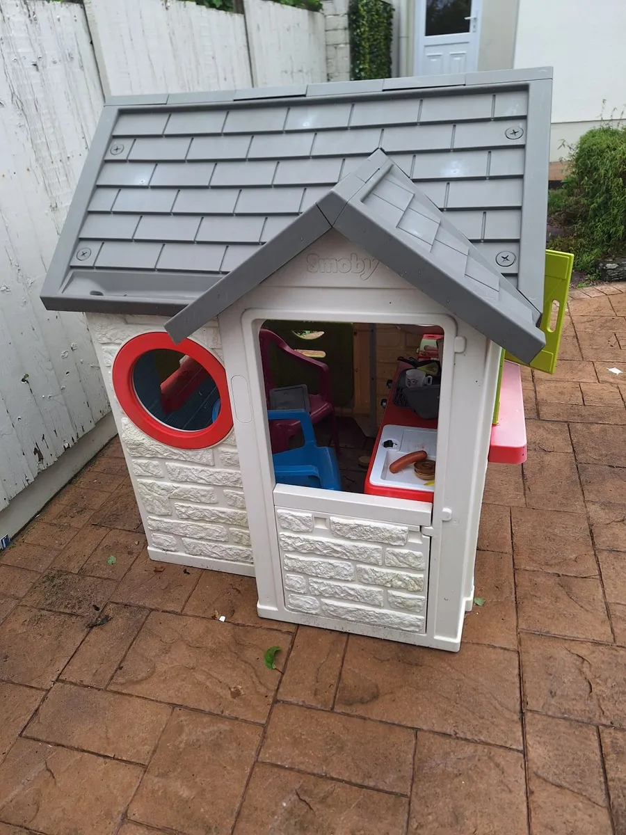 Toy House - Image 1