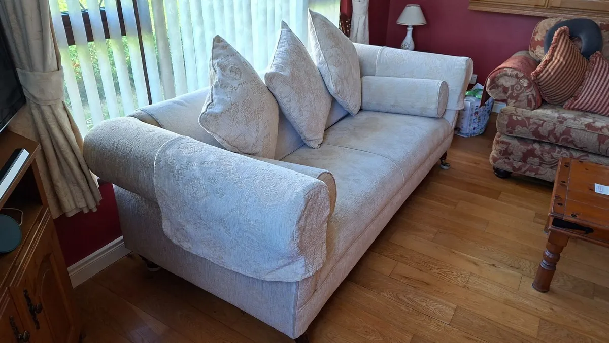 Sofa - Image 4