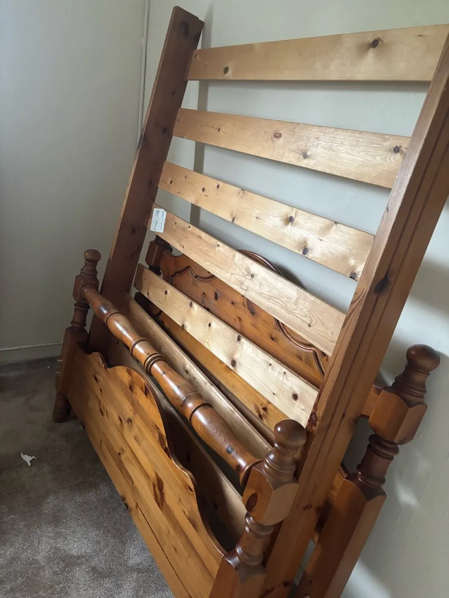 Double bed - Image 2