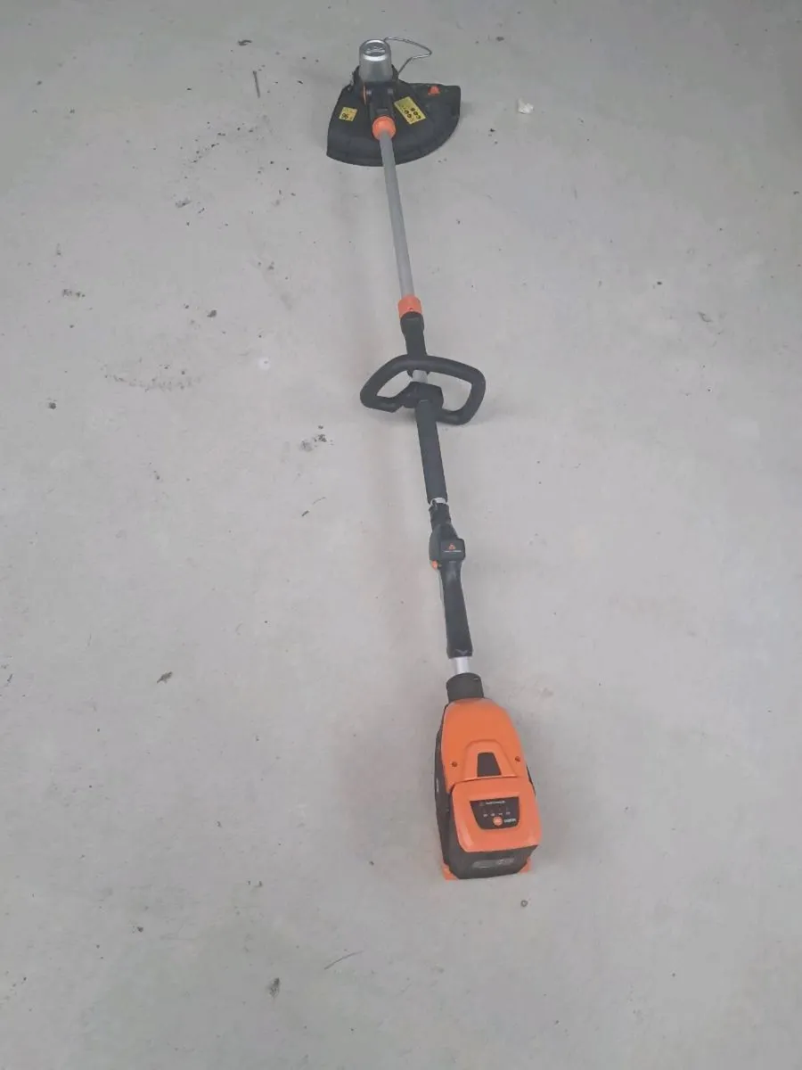 Yard force 40v strimmer.  Brand new - Image 4
