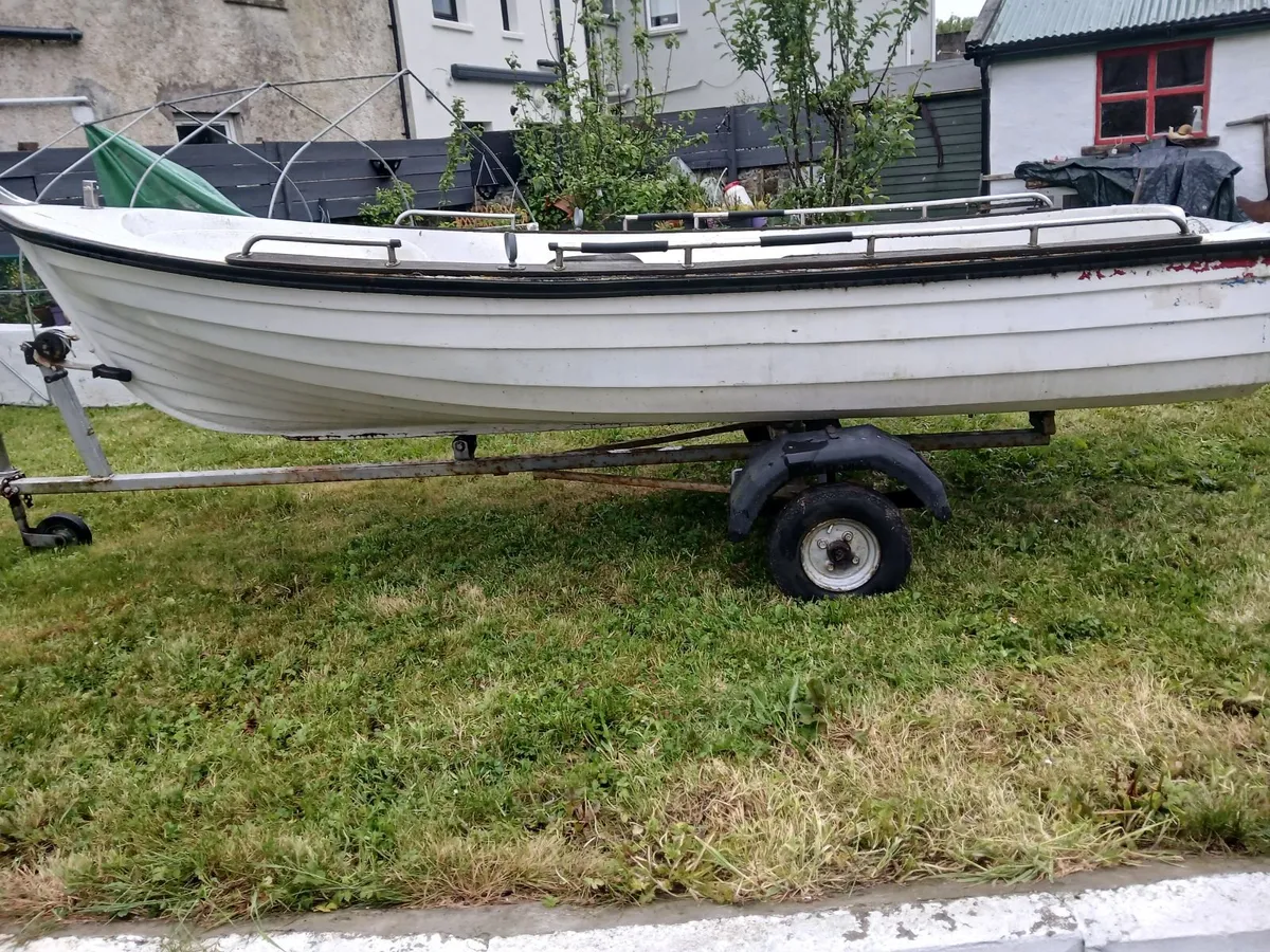 Boat - Image 4