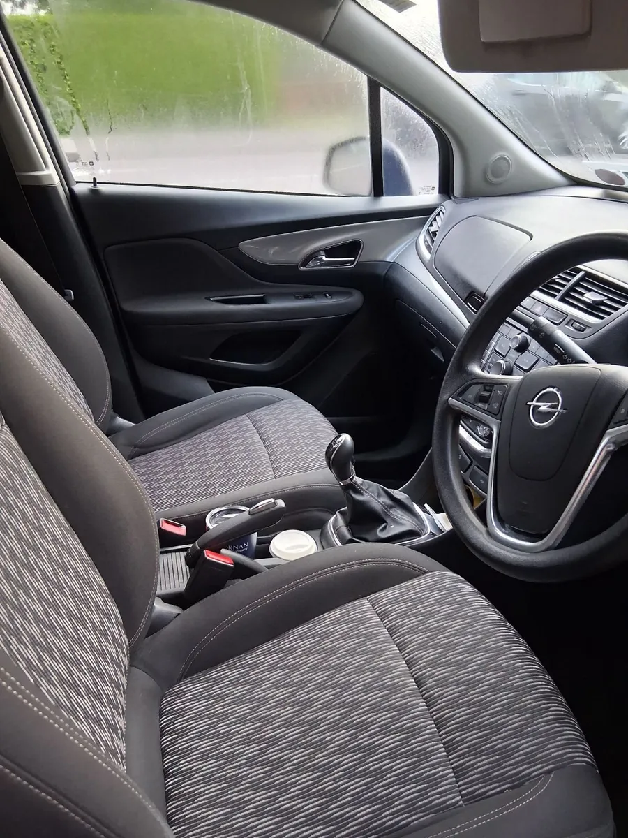 Car - Image 3