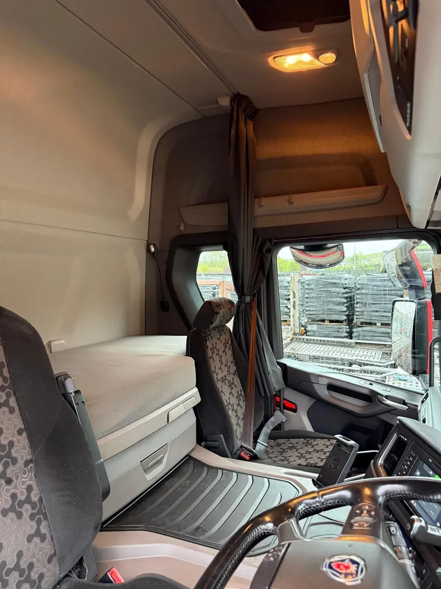 Scania P320 6x2 26T - Image 4