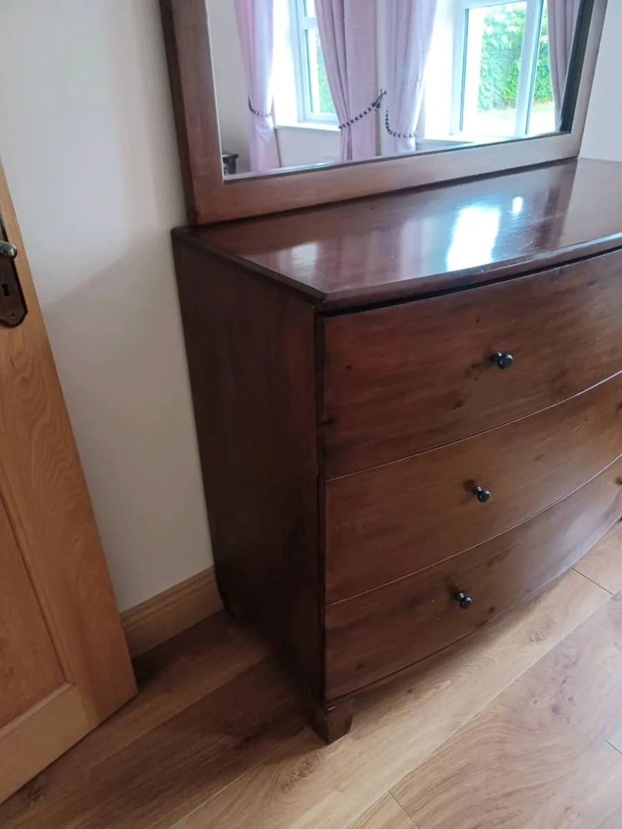 Bedroom furniture set - Image 2