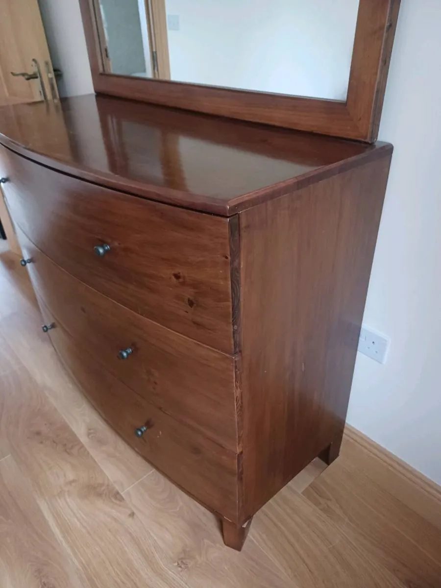 Bedroom furniture set - Image 3