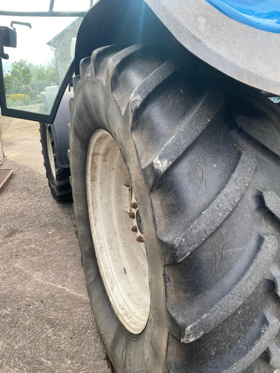 Michelin 600 65 38 Tyres - Image 2