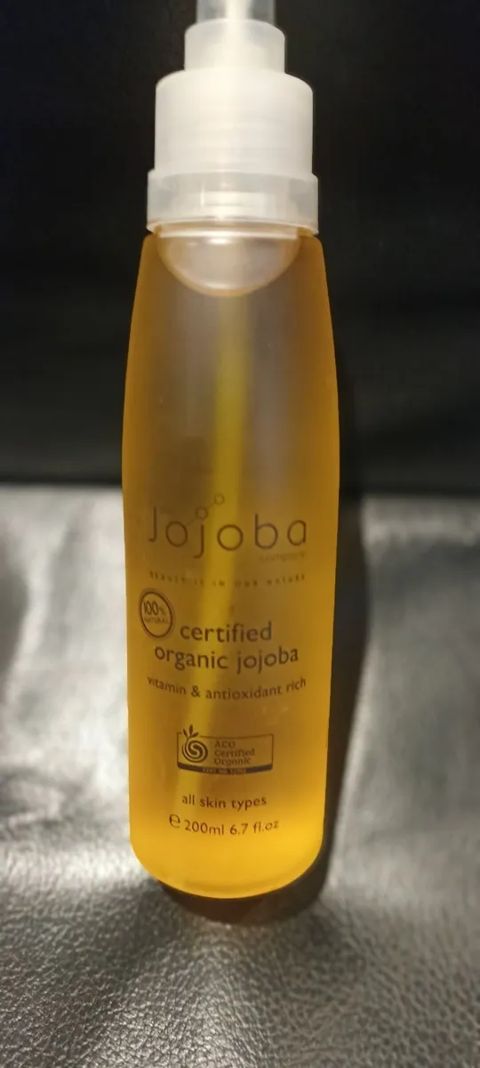 Organic jojoba Oil - Image 1