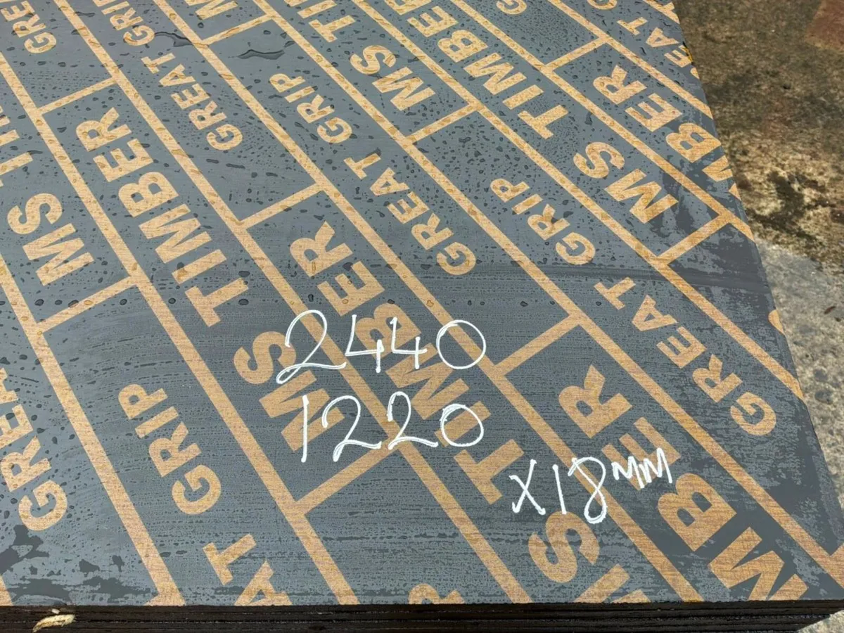UNUSED NON SLIP TRAILER FLOORING / SHEETING - Image 3