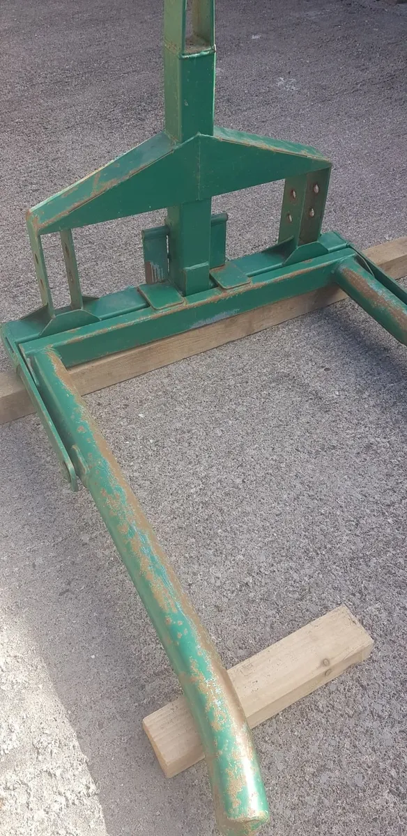 Bale Lifter - Image 2