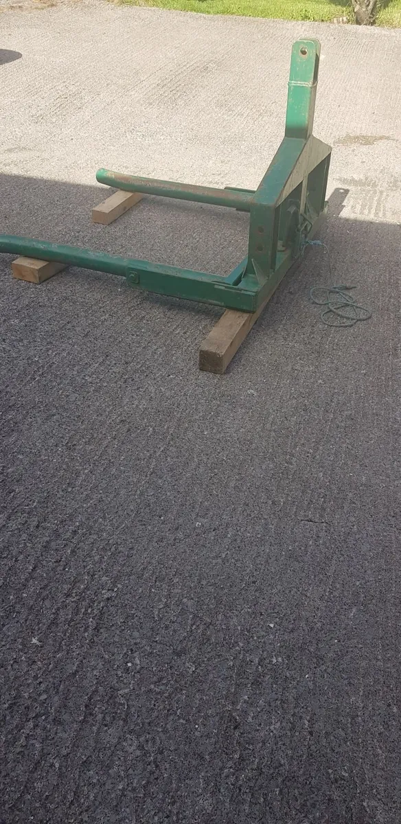 Bale Lifter - Image 3