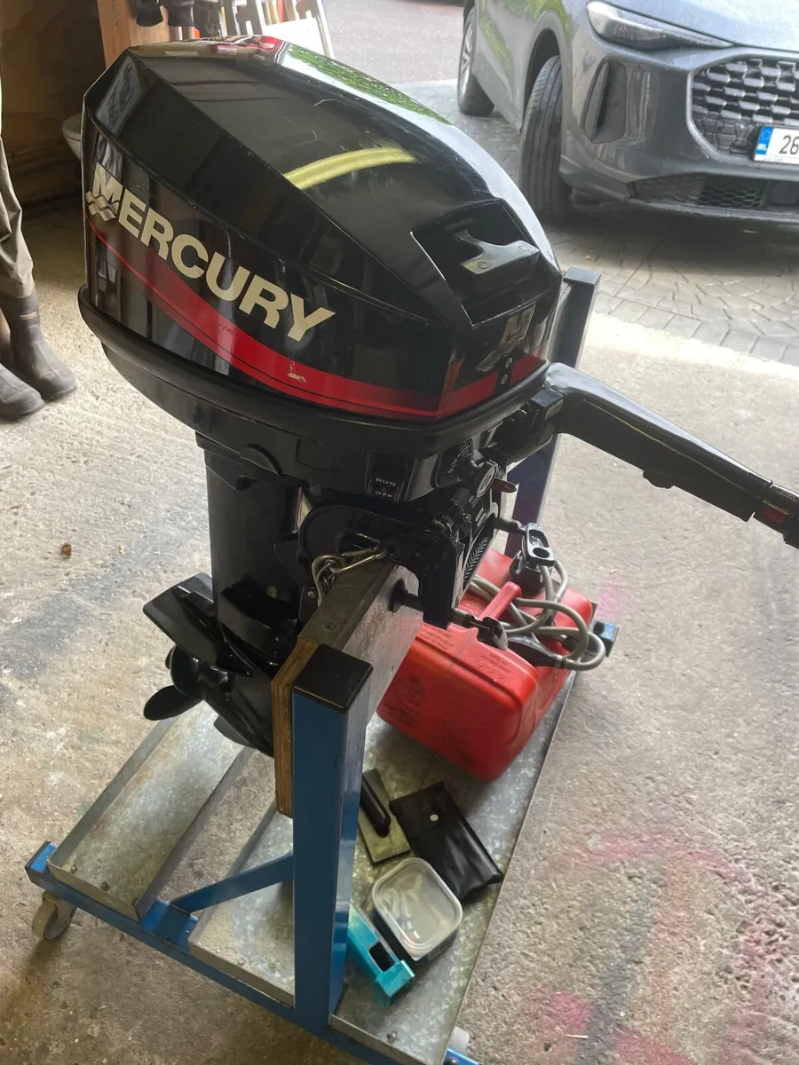 Mercury 8HP Outboard Engine - Image 1