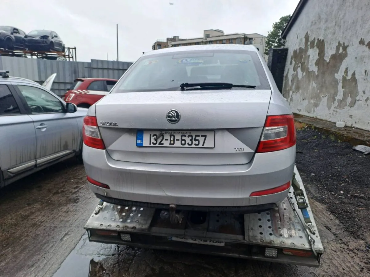 131 Skoda Octavia breaking for parts - Image 3