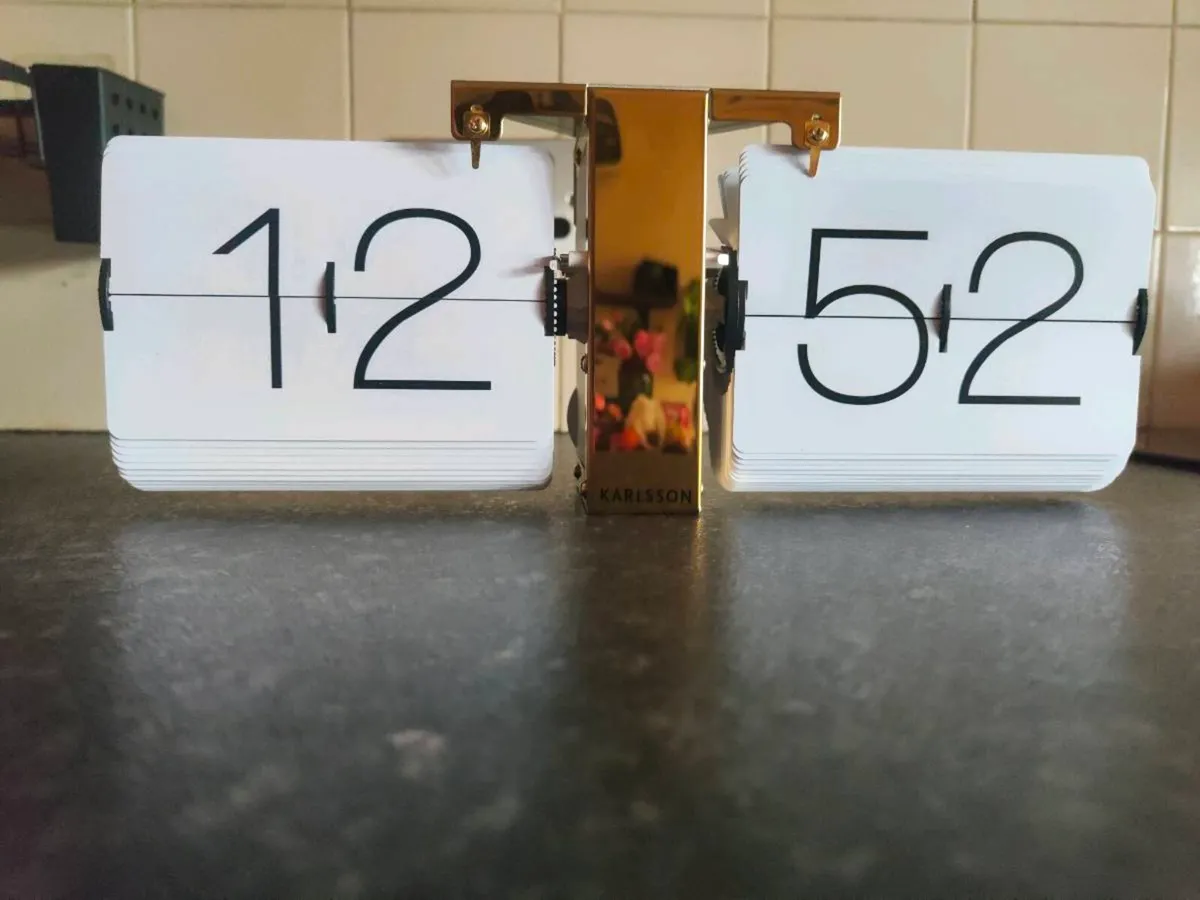 Karlsson Flip Clock - Image 1