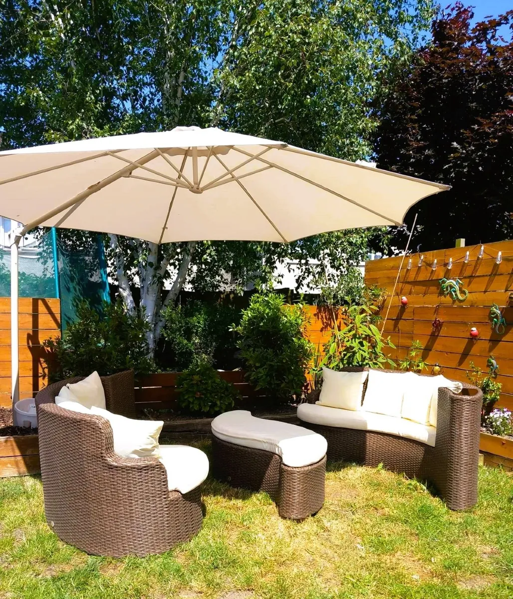 Outdoor sofa set day bed garden furniture - Image 1