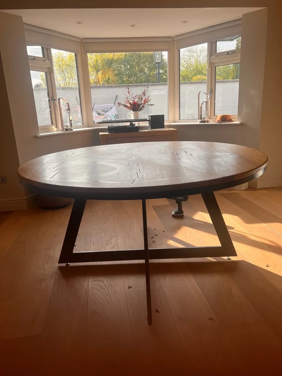 Kitchen table and 4 chairs - Image 4