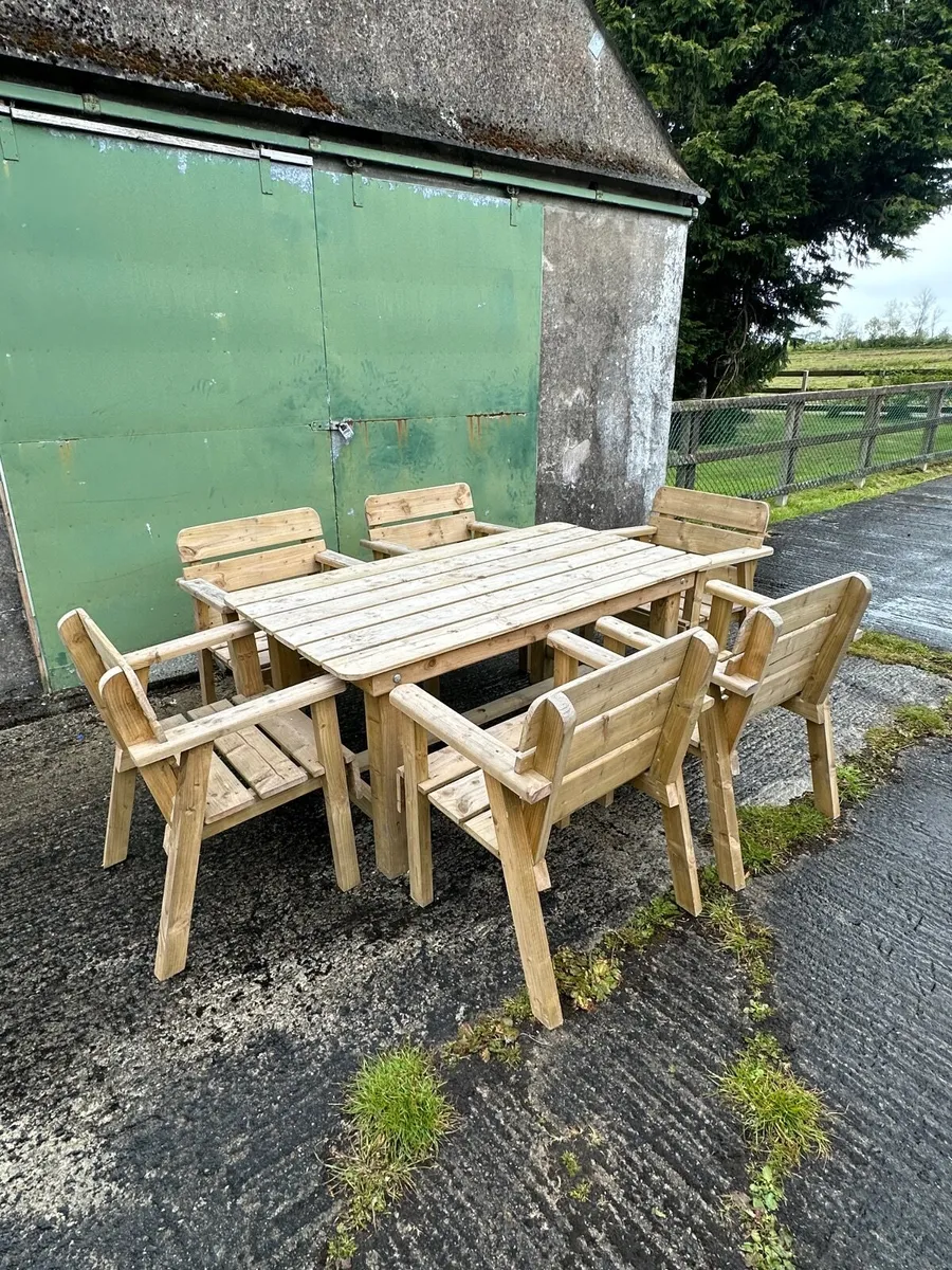 Garden Table & 6 Chairs - Image 3