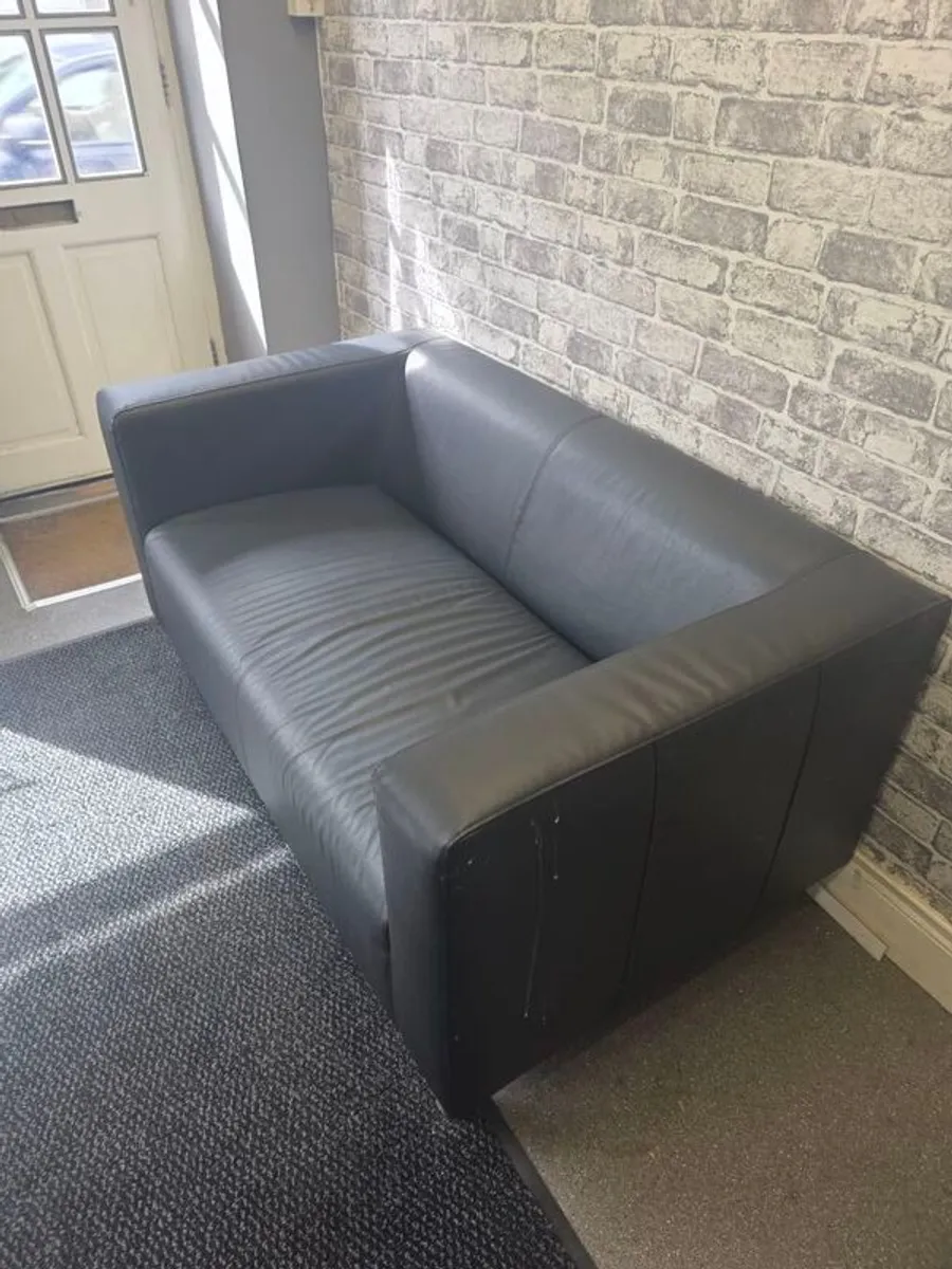 leather couch - Image 3