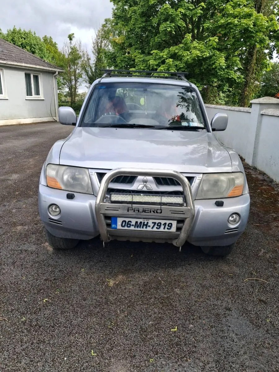 Mitsubishi Pajero - Image 2