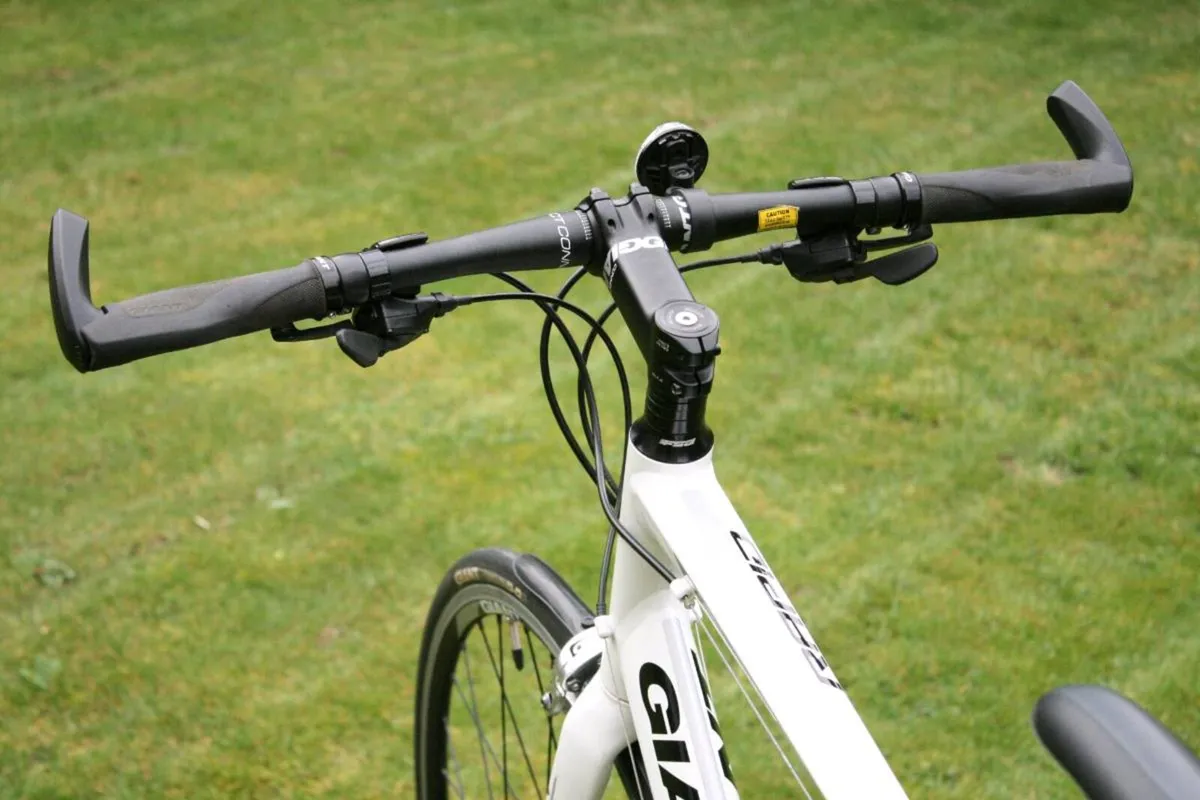 Giant Rapid (2) Hybrid Road Bicycle Size M-L - Image 2