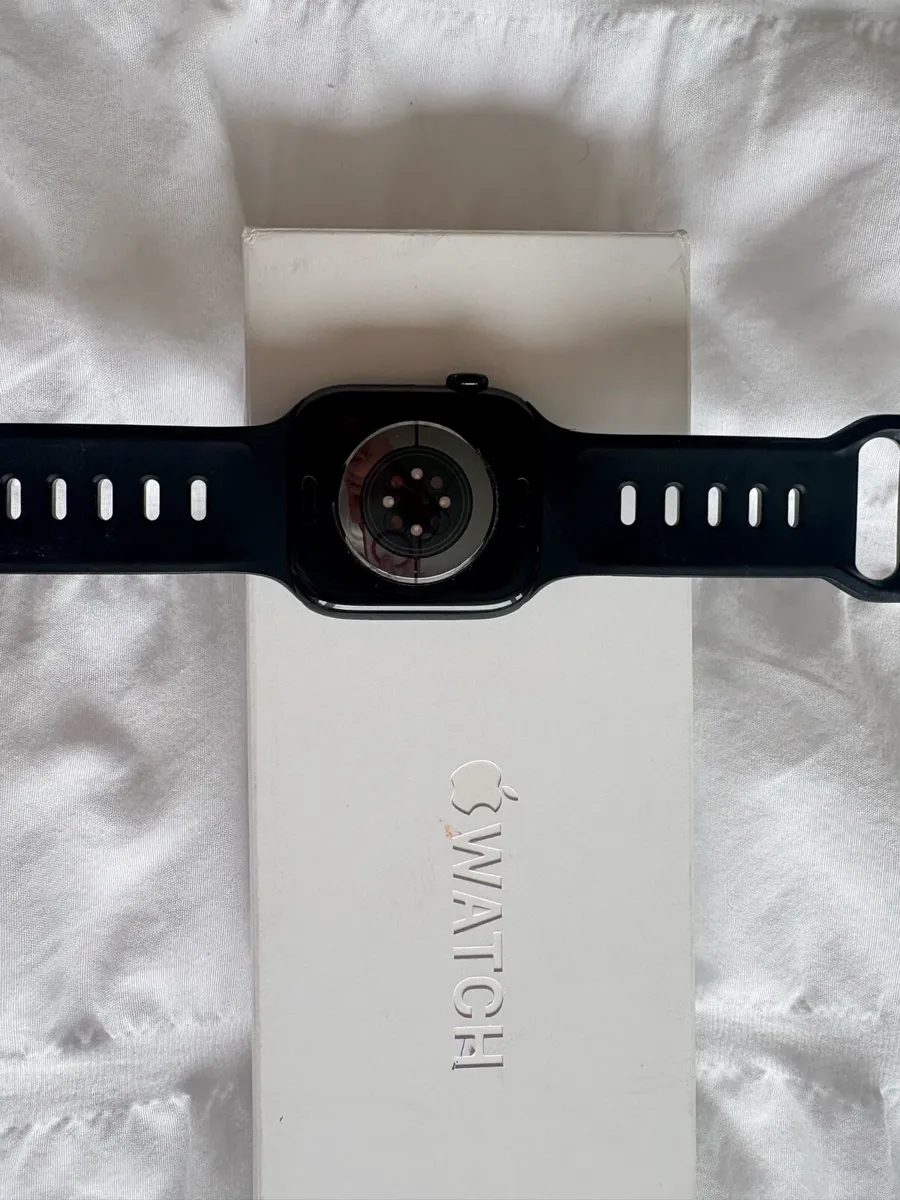 Apple Watch Series 10 46mm - Image 3