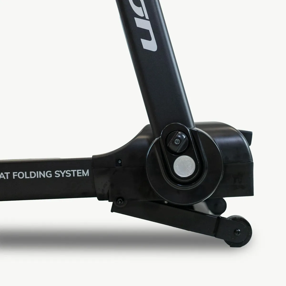 BH Fitness: Runlab Plus Folding Treadmill - Gym - Image 4