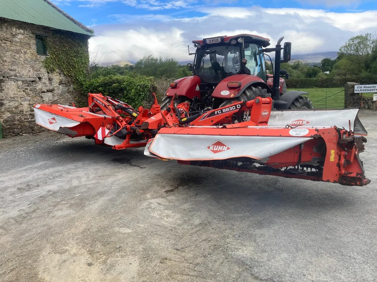 2019 Kuhn FC 8830D Rear Butterfly Mower - Image 2