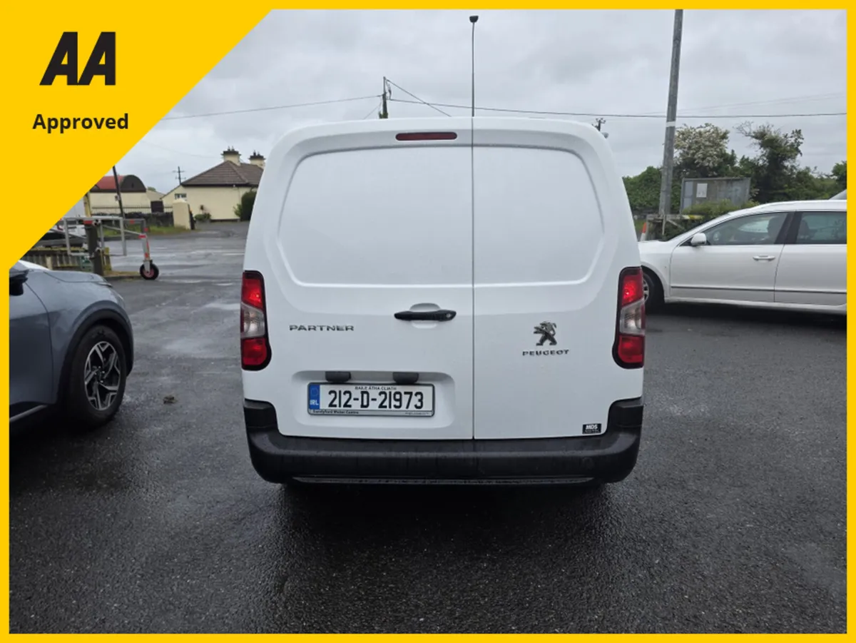 Peugeot Partner ACCESS 1.5 BLUE HDI 10 100 LONG B - Image 4