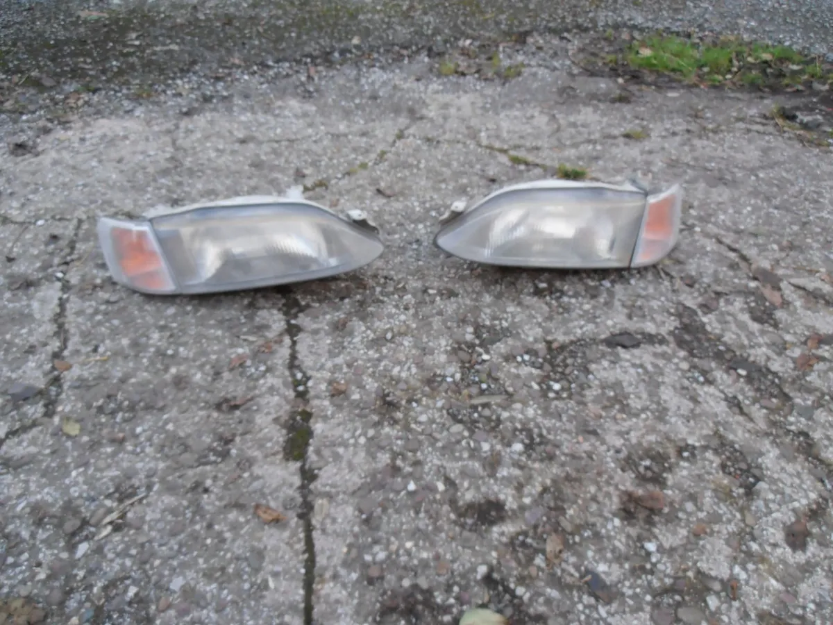 Toyota Levin and other car parts - Image 4