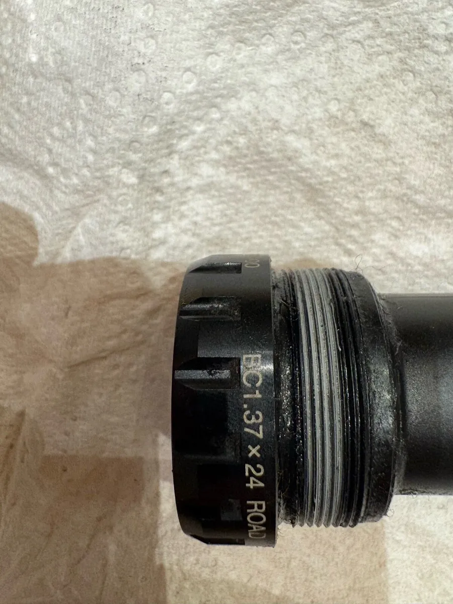 Shimano Dura Ace Bottom Bracket - New - Image 2