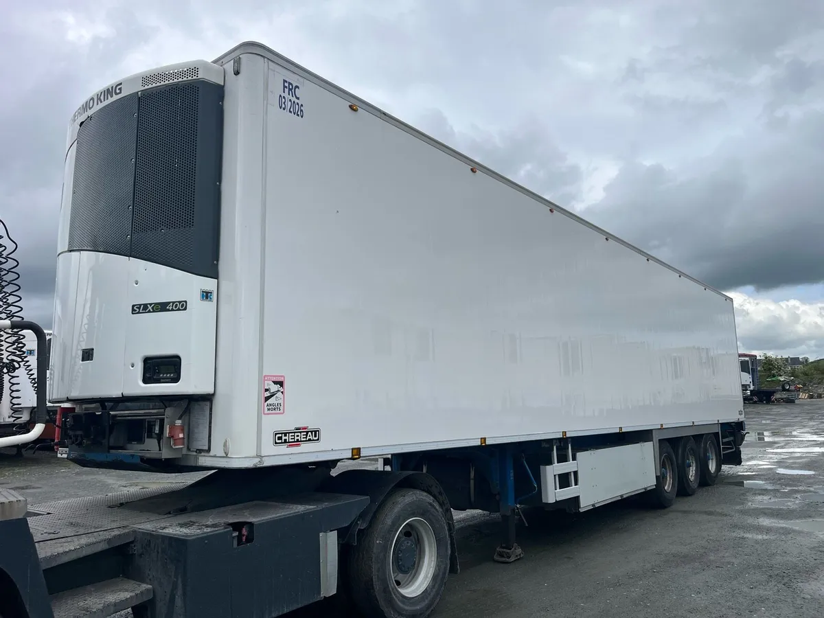 2016 Chereau meat railer - Image 1