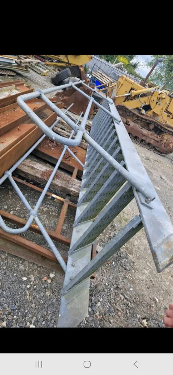 Building - Image 3