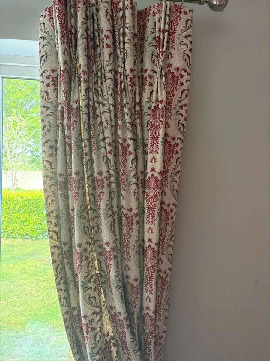 Red Cream Curtains - Image 2