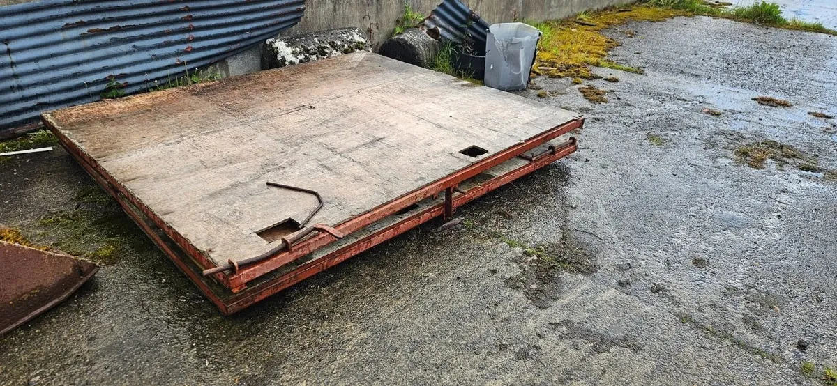 Farmyard/Building Site gates - Image 1