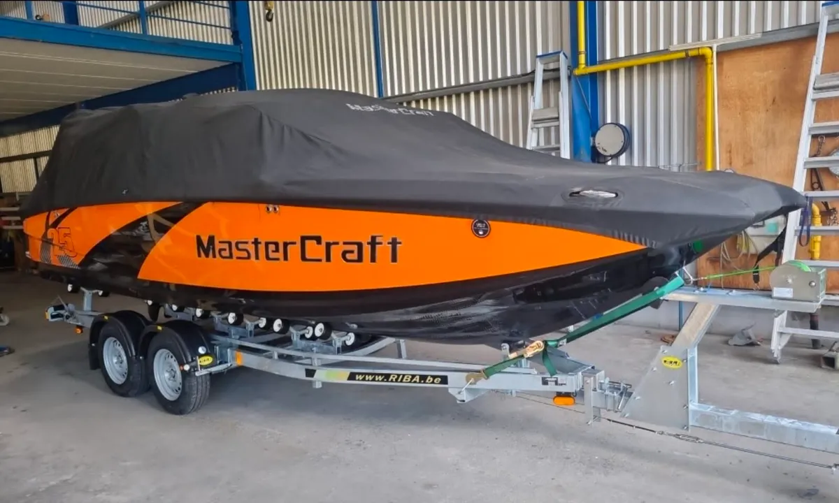 2013 Mastercraft X25 - Image 2