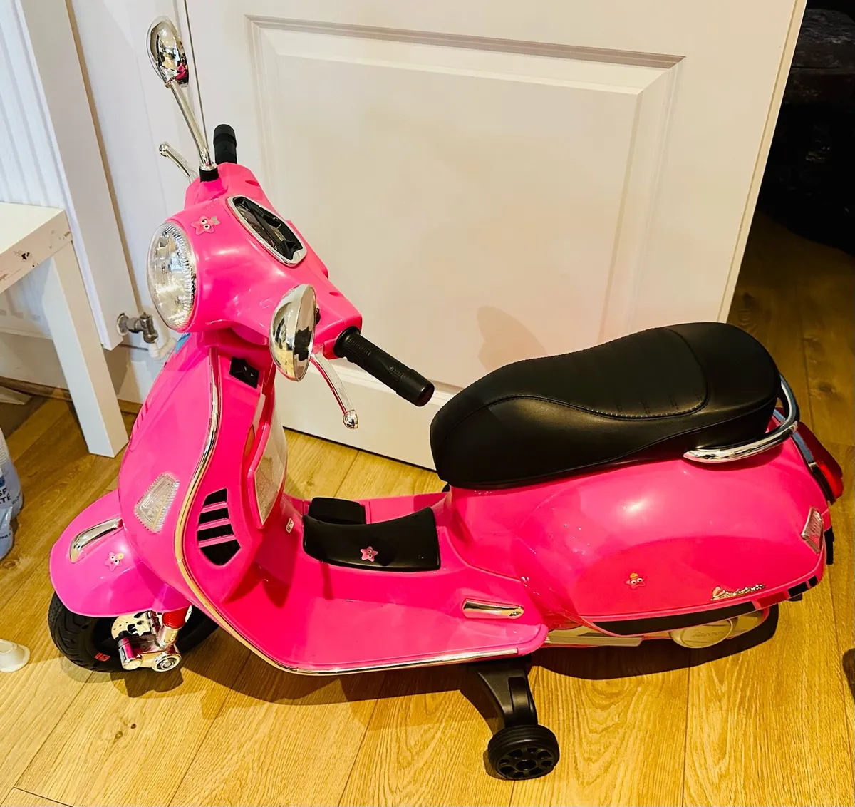 Electric Ride on pink scooter - Image 2