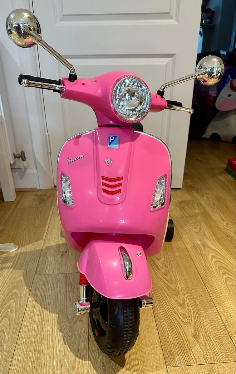Electric Ride on pink scooter - Image 3