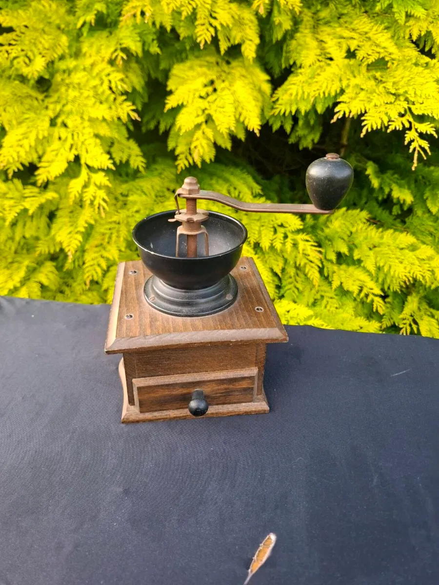 Old coffee grinder postage possible - Image 1