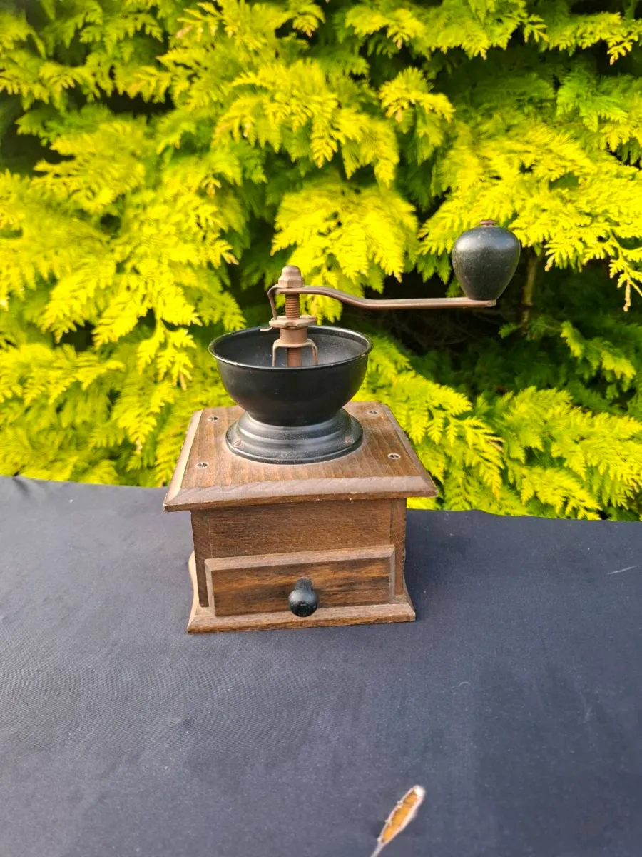 Old coffee grinder postage possible - Image 2